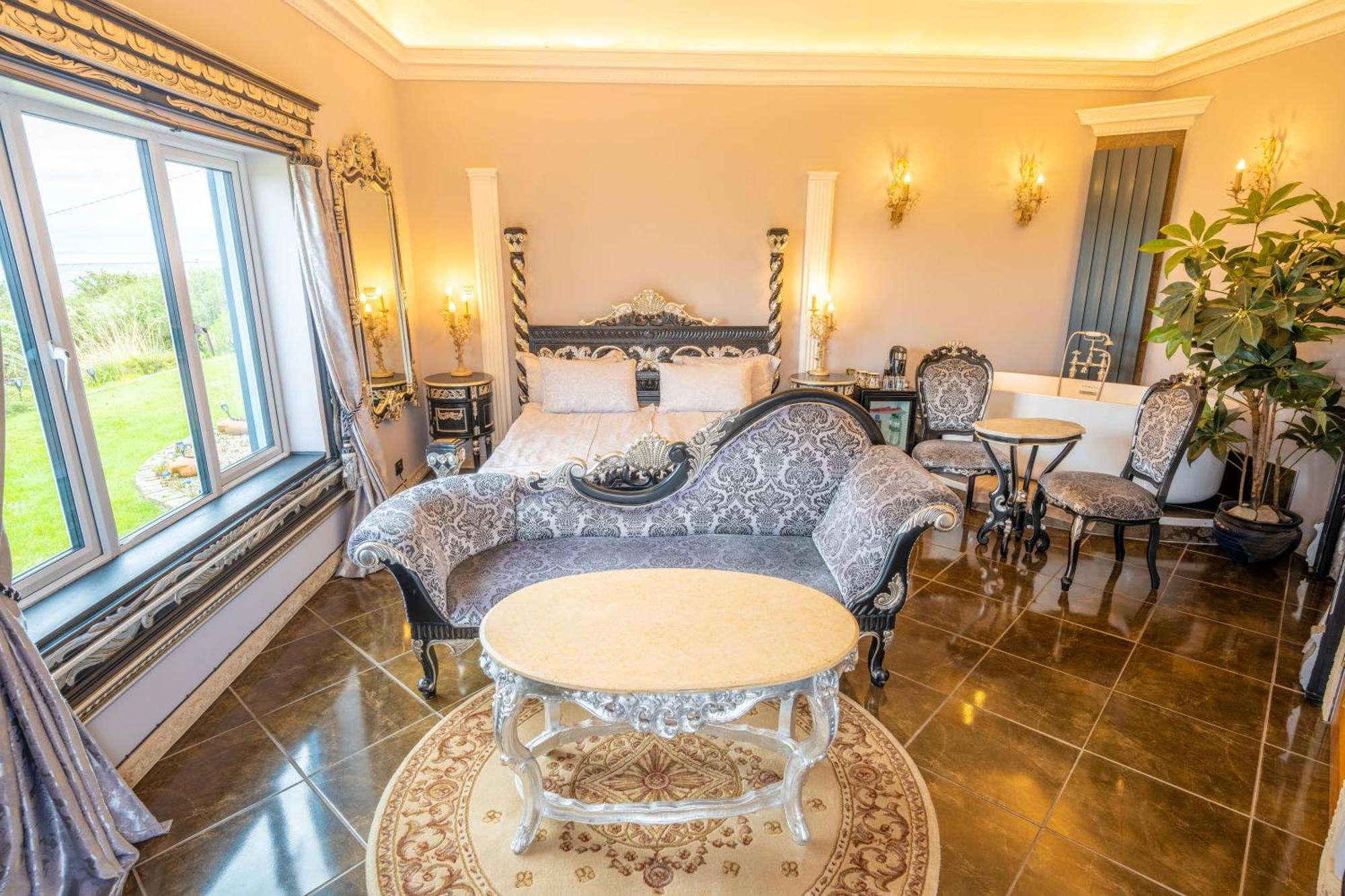 Ferndale Luxury Boutique Bed & Breakfast Keel エクステリア 写真