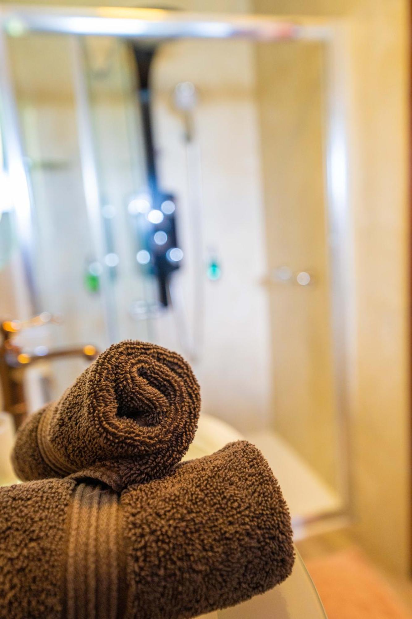 Ferndale Luxury Boutique Bed & Breakfast Keel エクステリア 写真